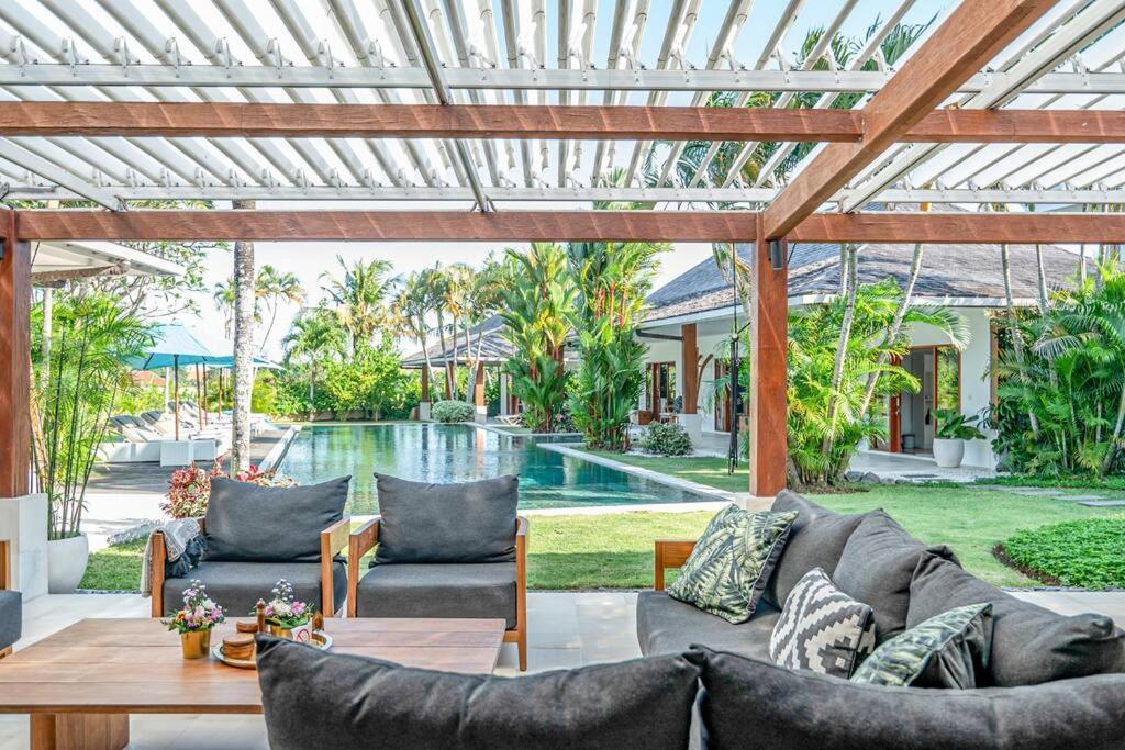 Villa Mimpi Nyata ชังกู ภายนอก รูปภาพ