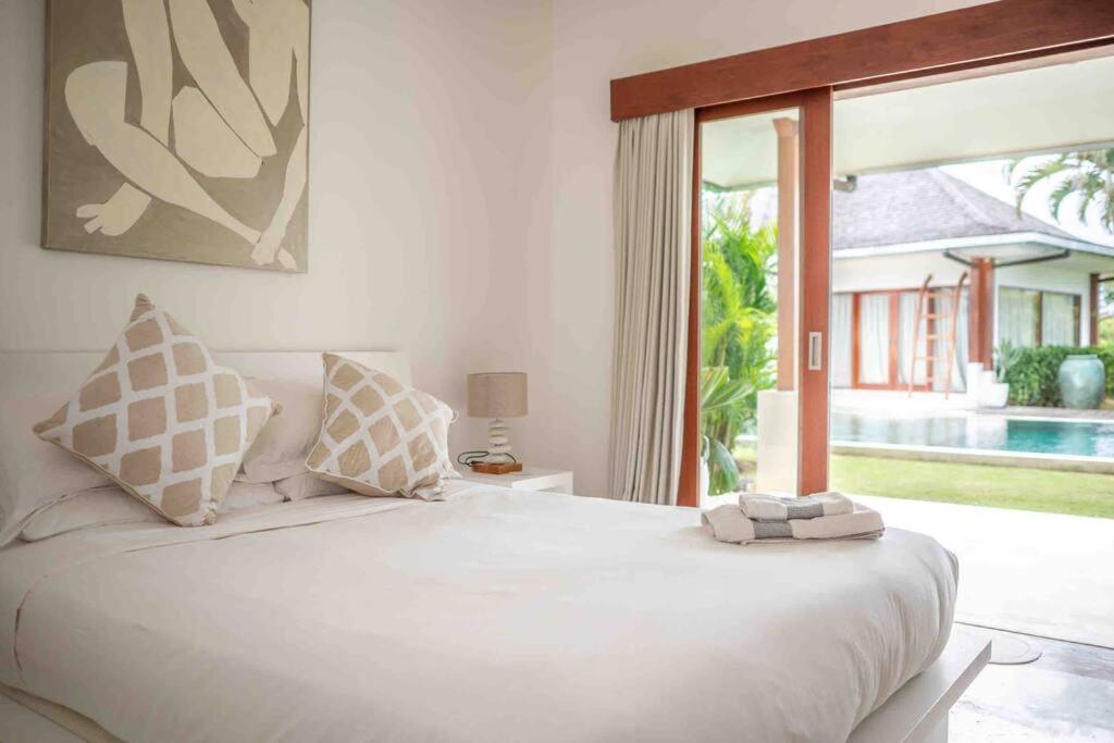 Villa Mimpi Nyata ชังกู ภายนอก รูปภาพ